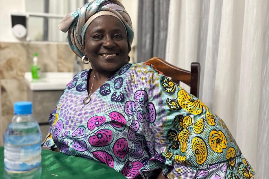 Hommage aux filles de l’Est : Patrick Mundeke célèbre la résilience et l’autonomie des femmes muswahili